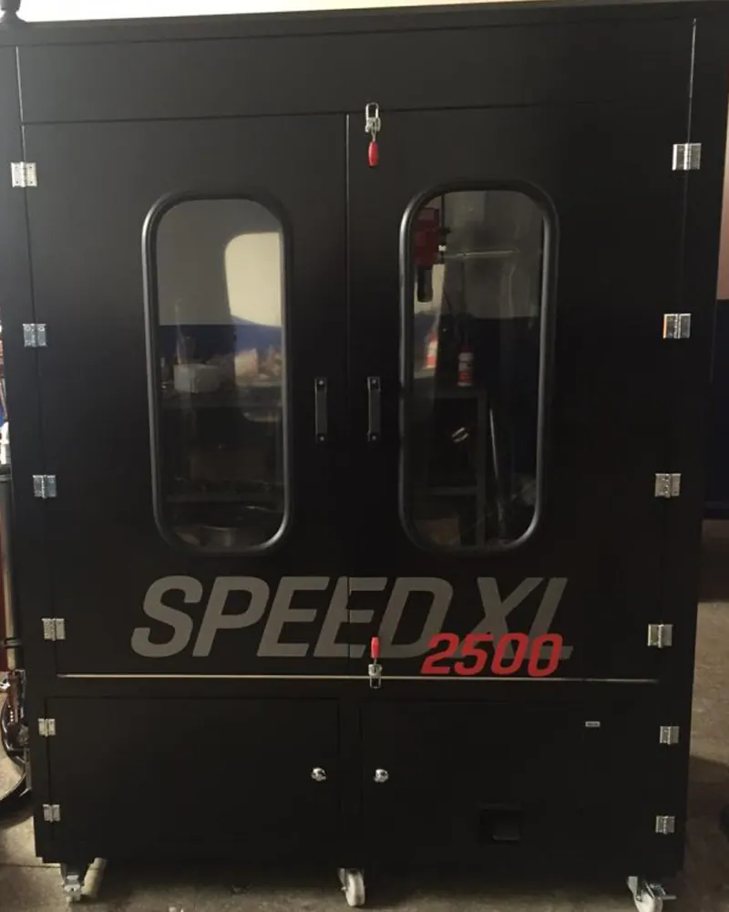 Siyah Speed XL 2500 kabinli DPF temizleme makinesi